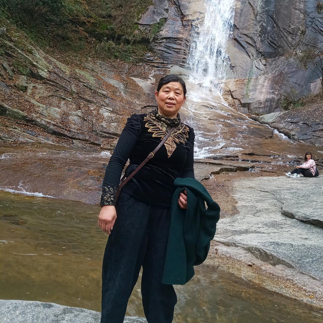 好运来老板娘