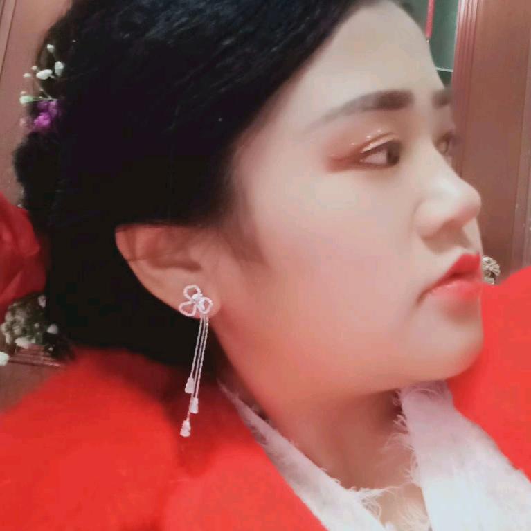 杨妹早上七点一十直播