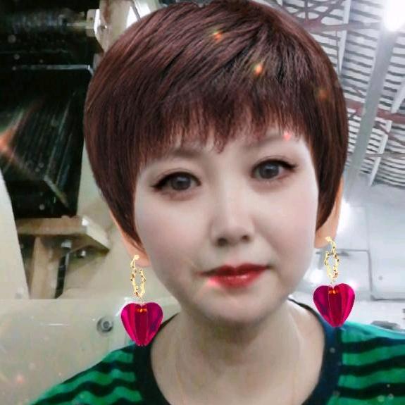 李芳