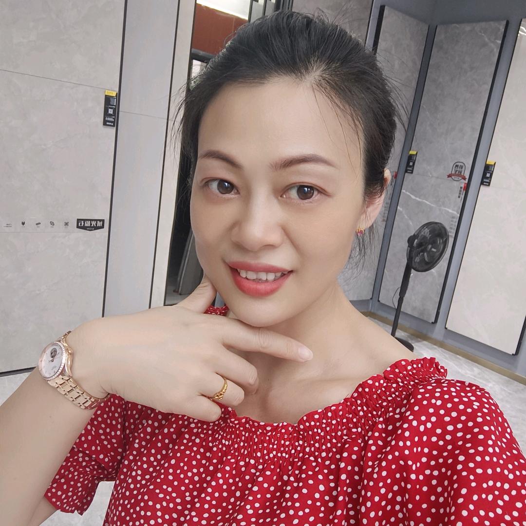 袁姐，单亲妈妈