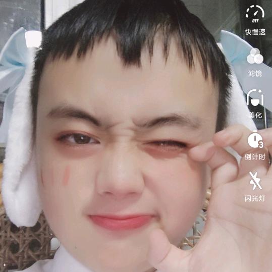 在逃落难酱酱