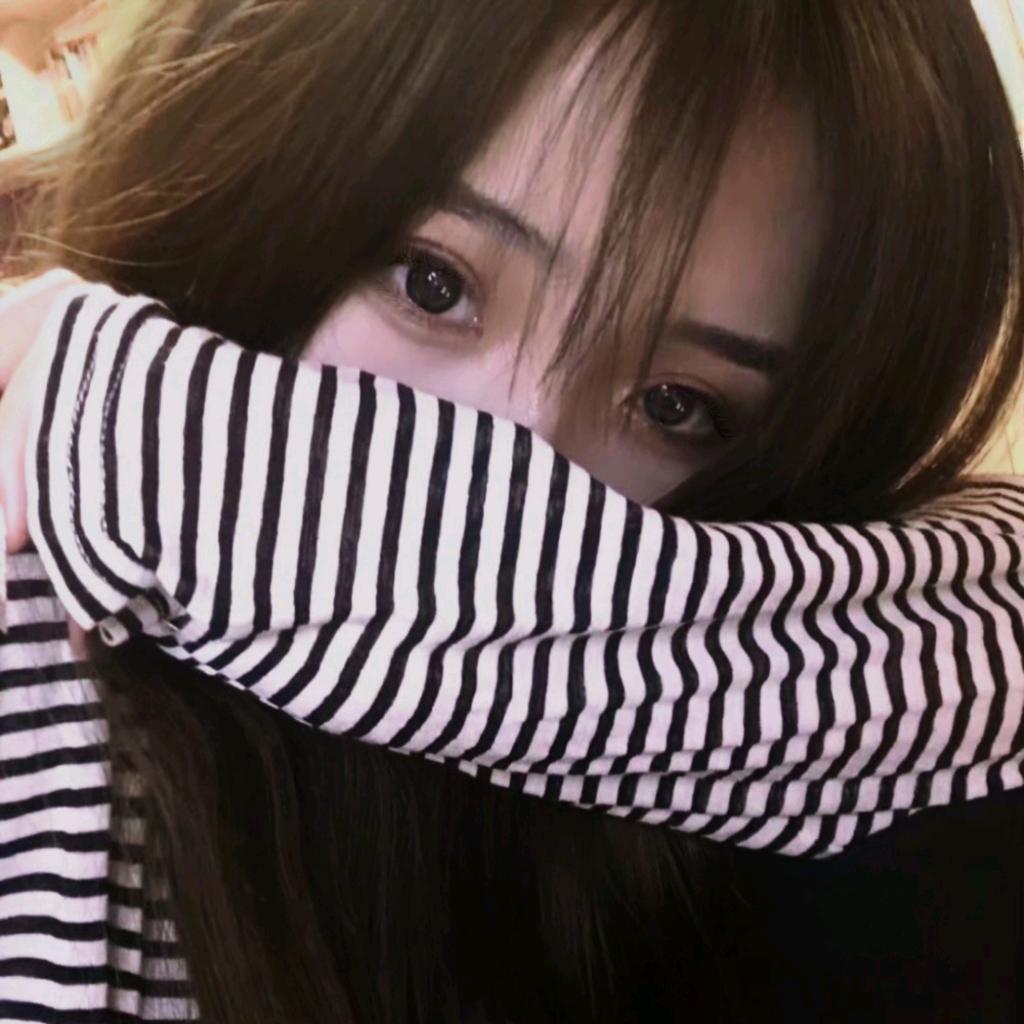 静静👑
