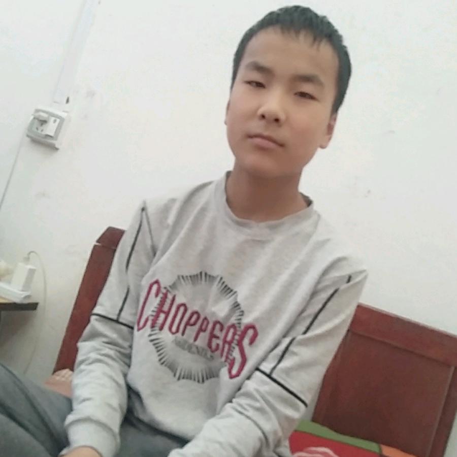 黄玲