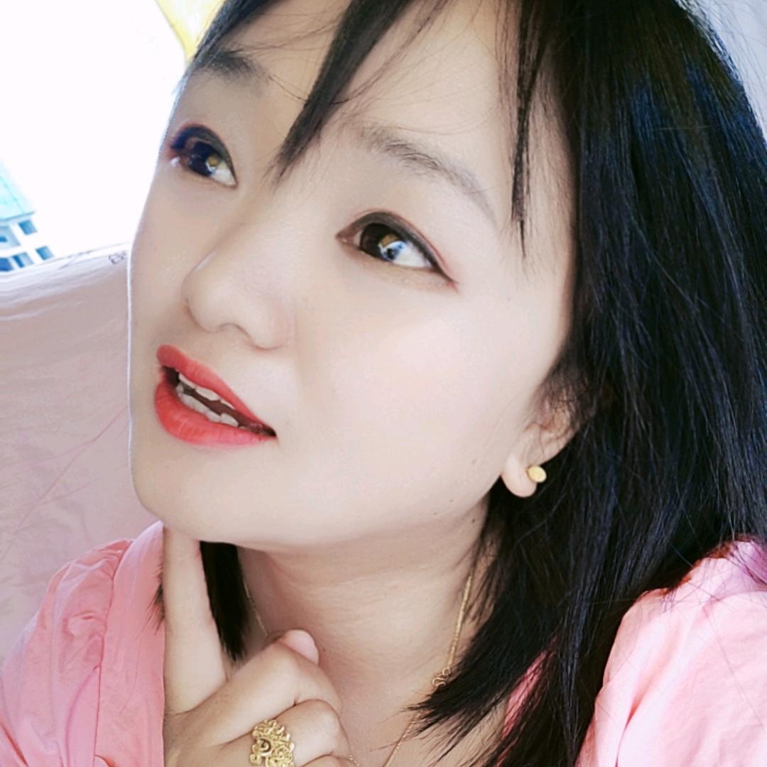 梅梅.