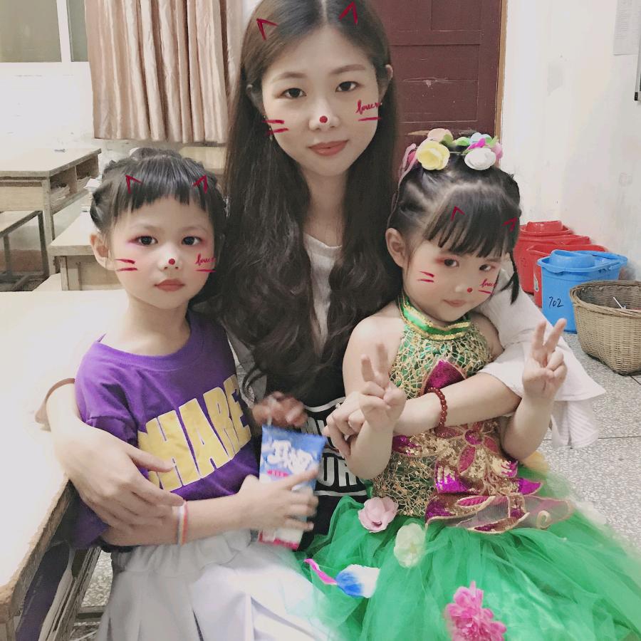 妮妮小小的妈妈