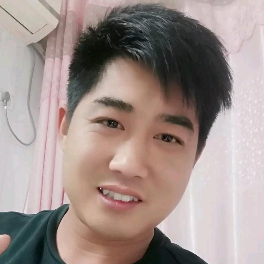 年轻的，小老头