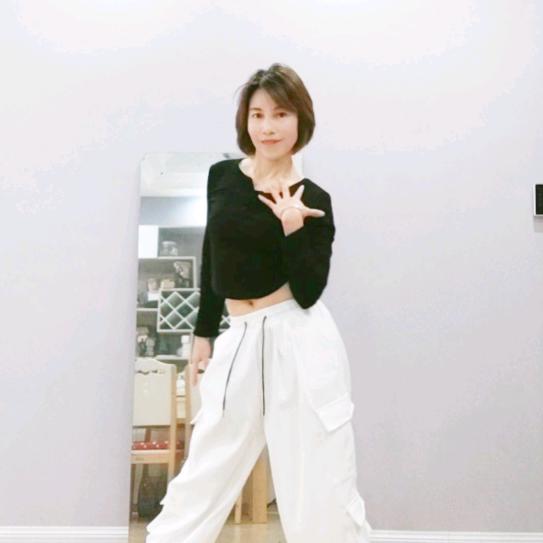 敏云健身舞团（美徽百货）