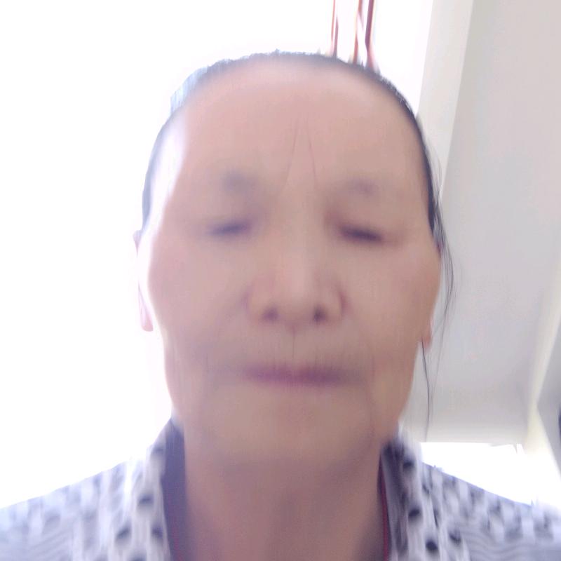 张伍姐，72岁