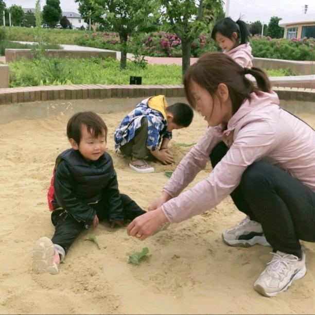 张辞忧