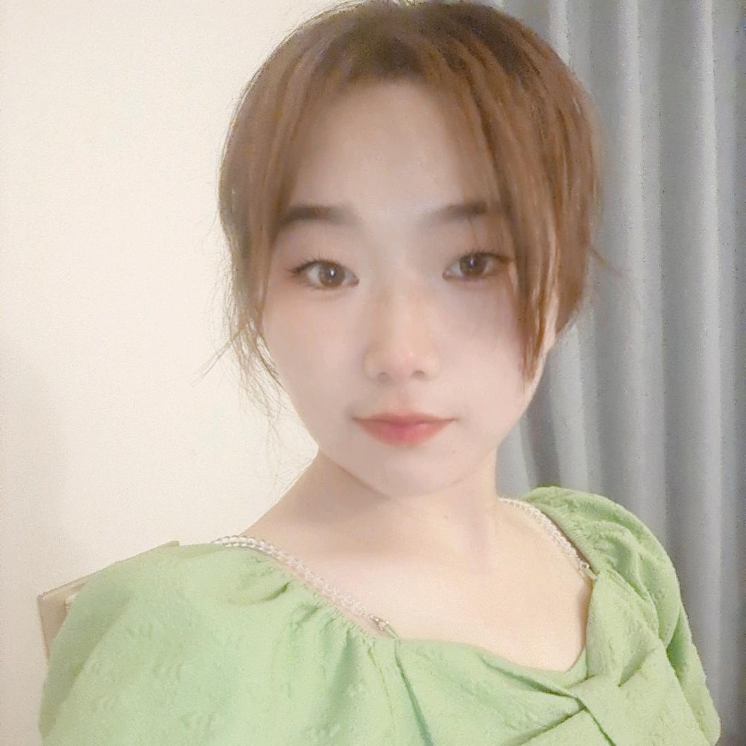 倩倩˚*̥