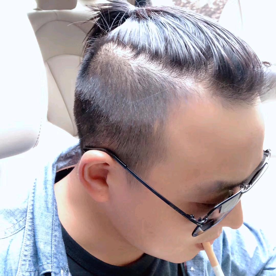財哥