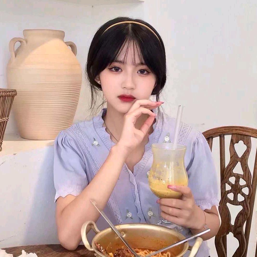 小妍同学