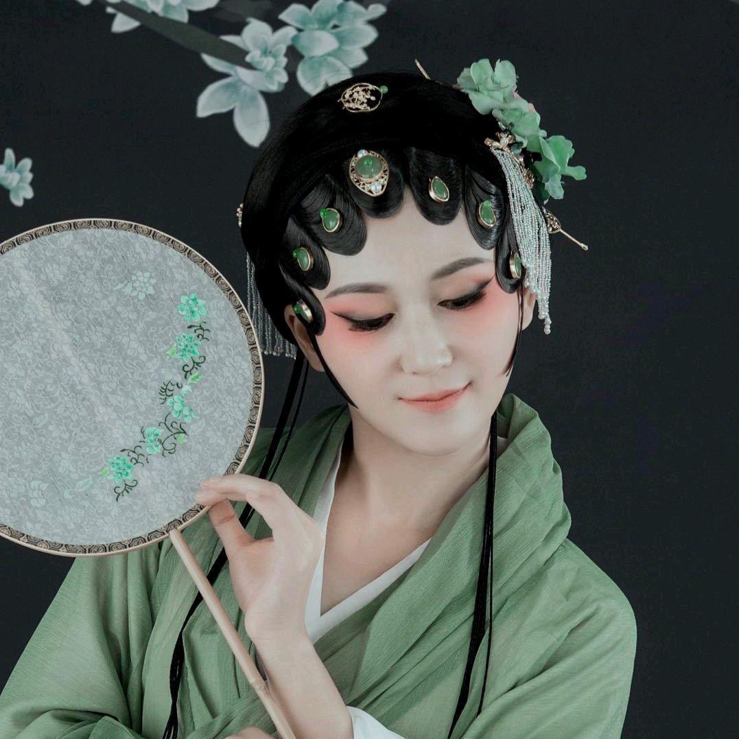 一缕霞