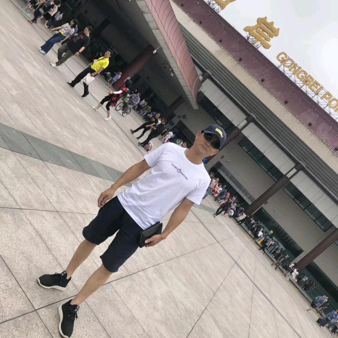 光头歌手