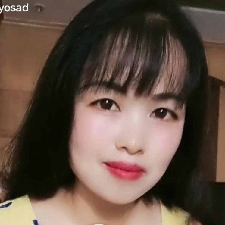 承蒙厚爱，我是秋香姐，性格开朗，喜欢搞笑
