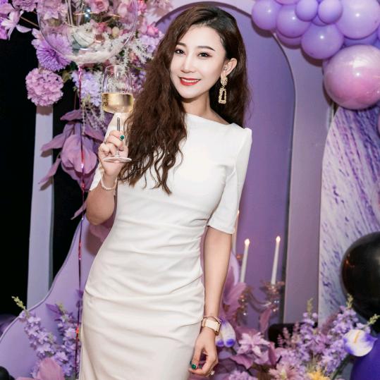 王冰冰🤍小龙女