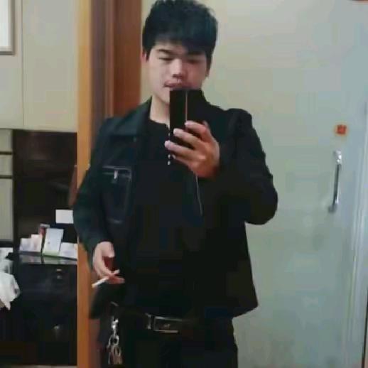 红总搬家