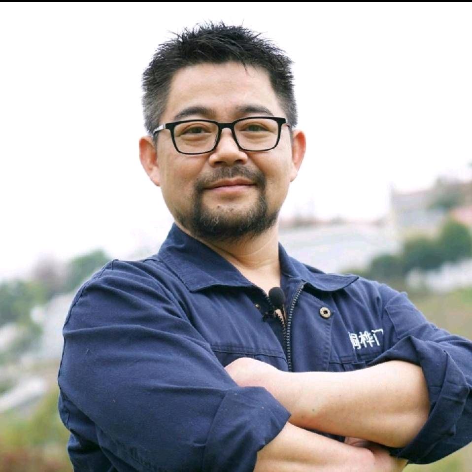胡子哥😂