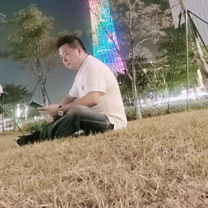重庆在深圳的易先生