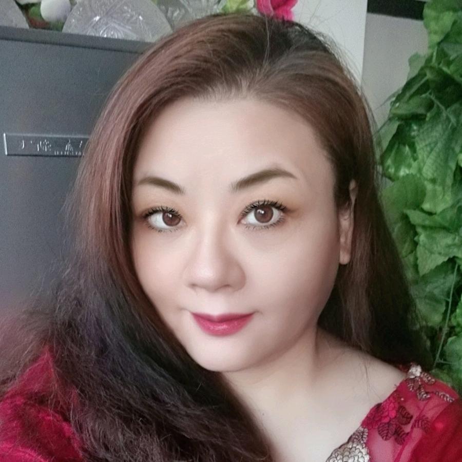 云儿雨儿（滟冰福满畅聊阁）首播