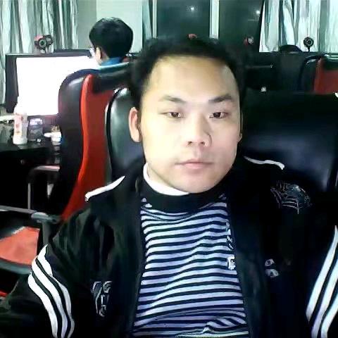 笨嘴唱成清唱机