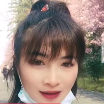 萌萌与巧巧
