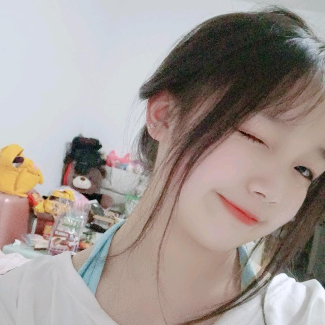 慕妍.