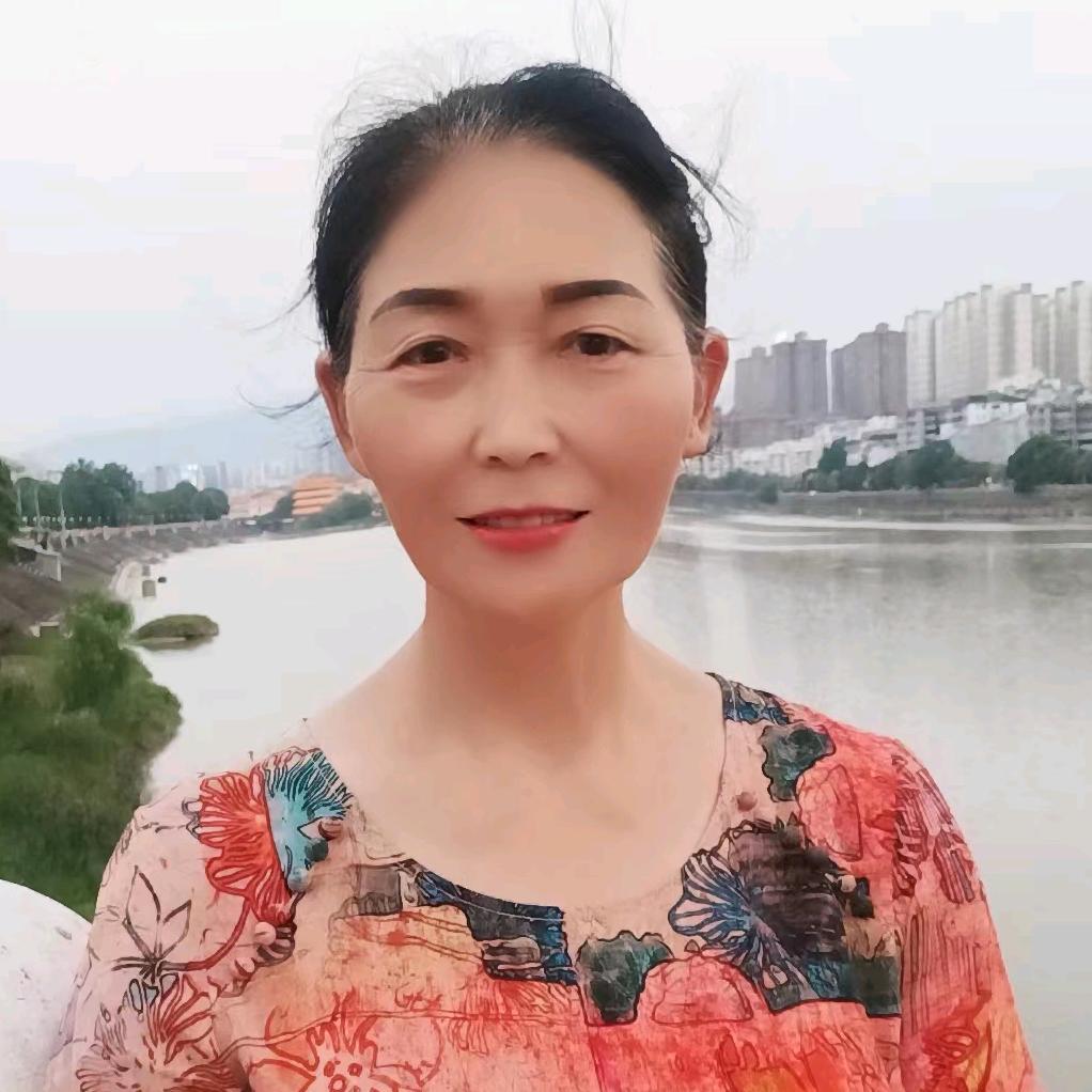 月圆.