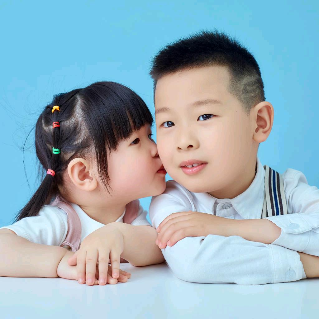 美英