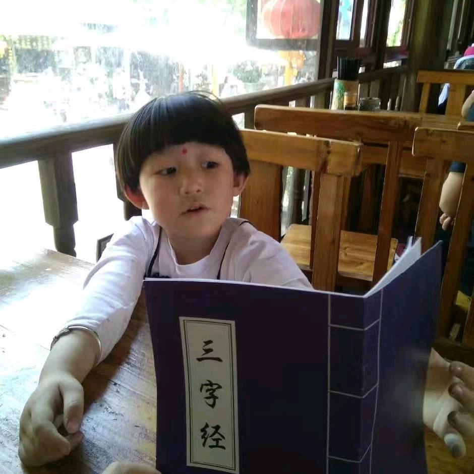 义可兴服饰工厂