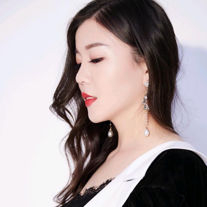 女王范英姐