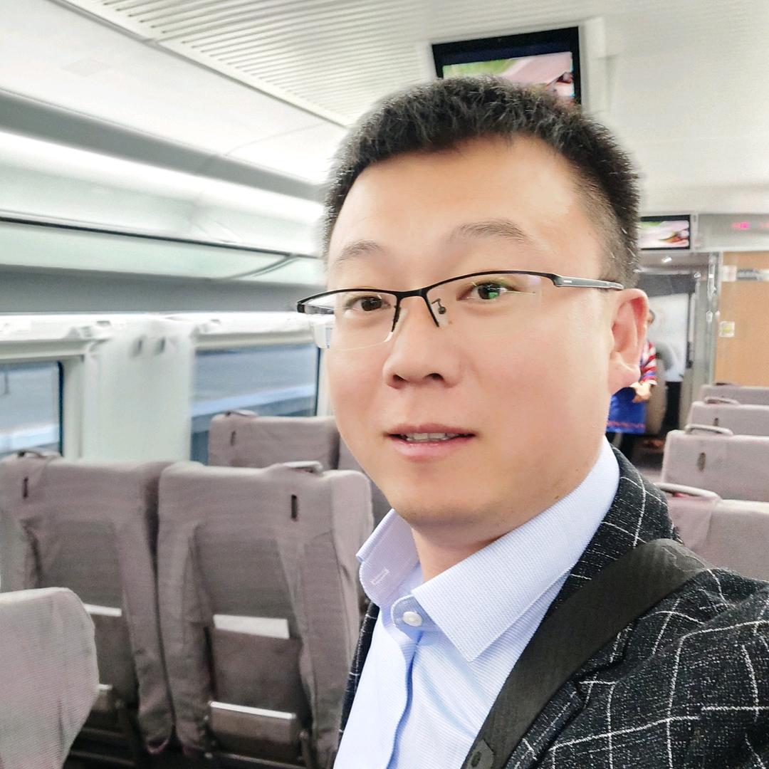 亮校长