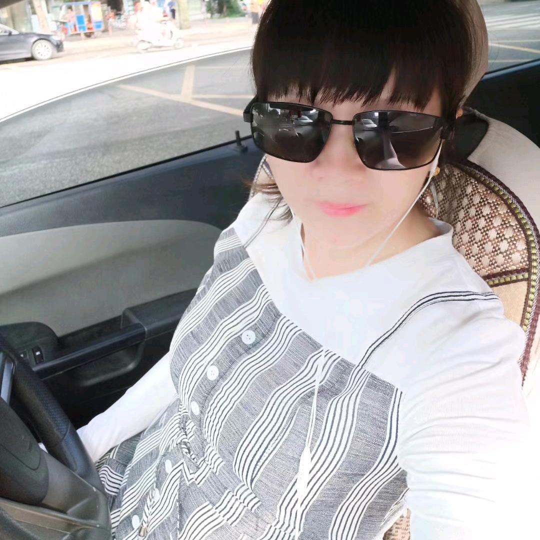 成都滴滴女司机