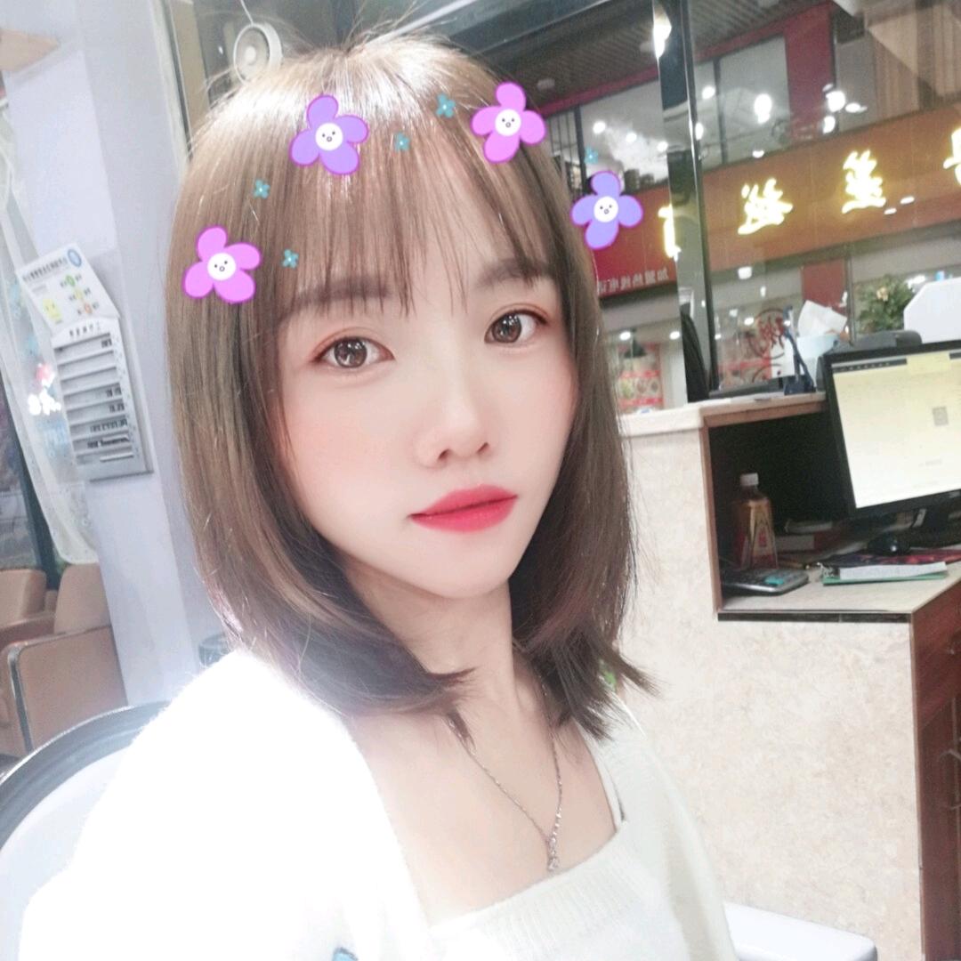 芊  雅