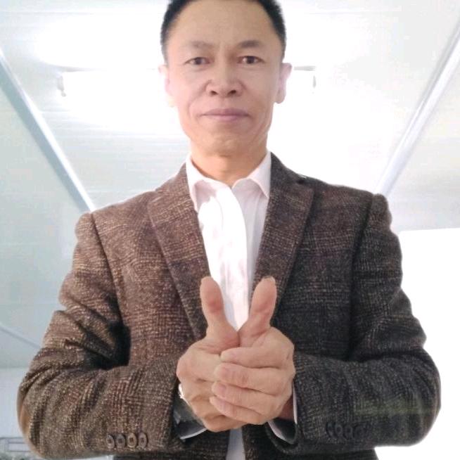贵州猴哥（布依族 ）传递正能量