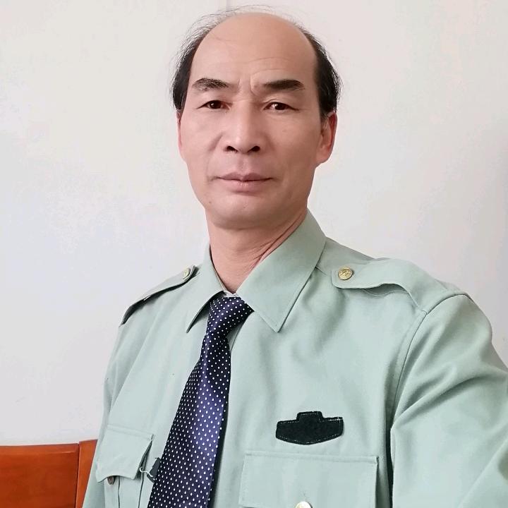 山歌大叔