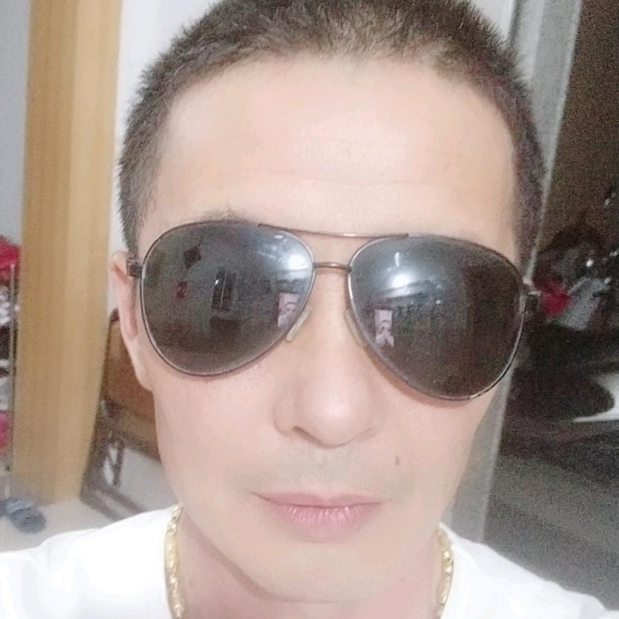 蔡来伴