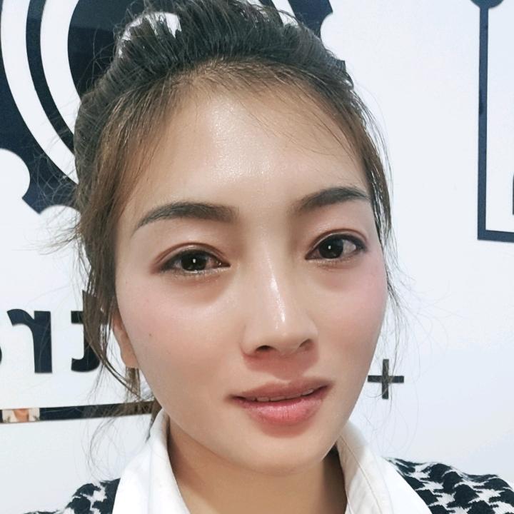 云南阿芳（爱跳舞）