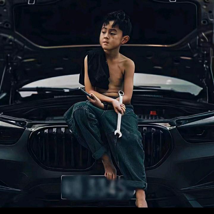 刚刚