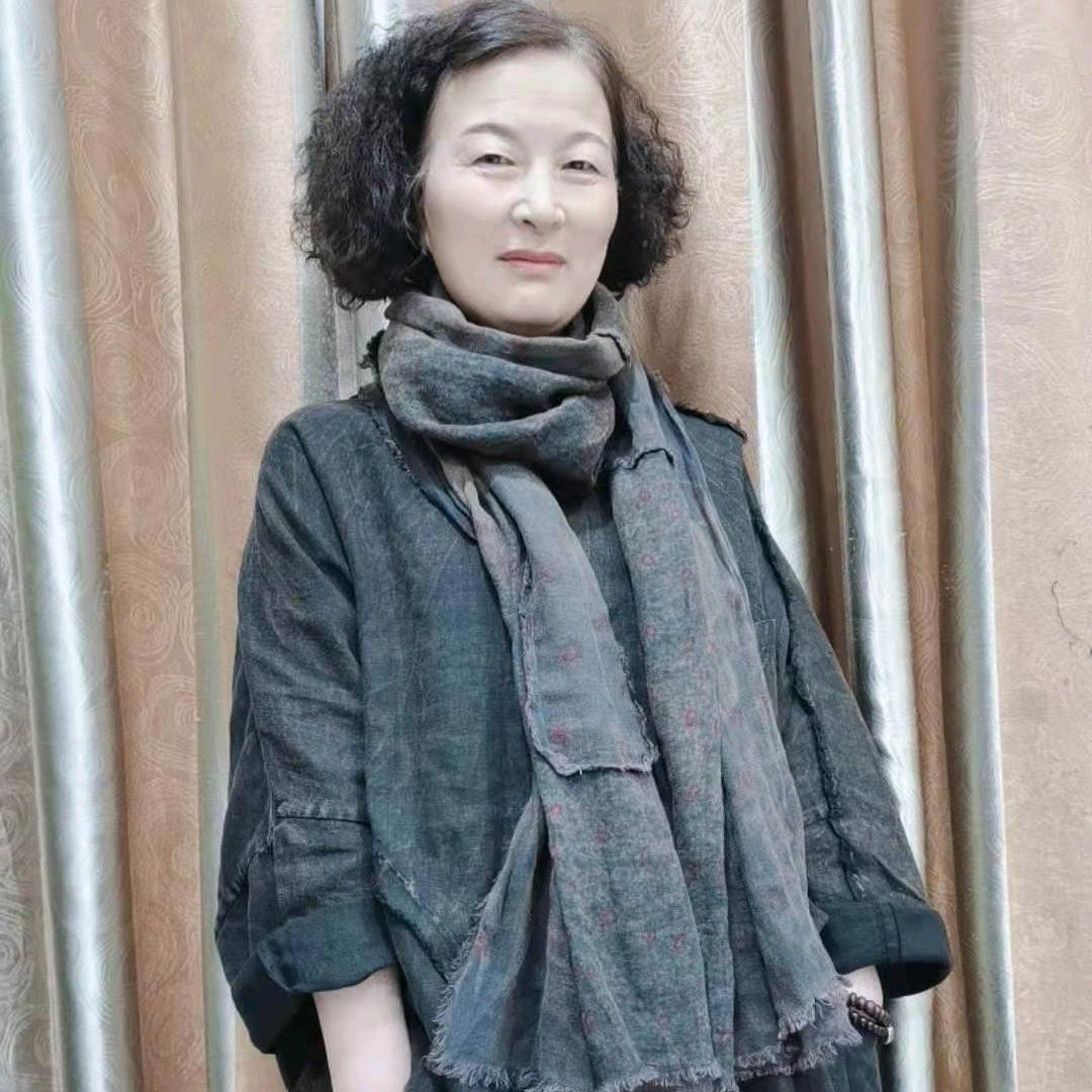 涟水黎墨女装店