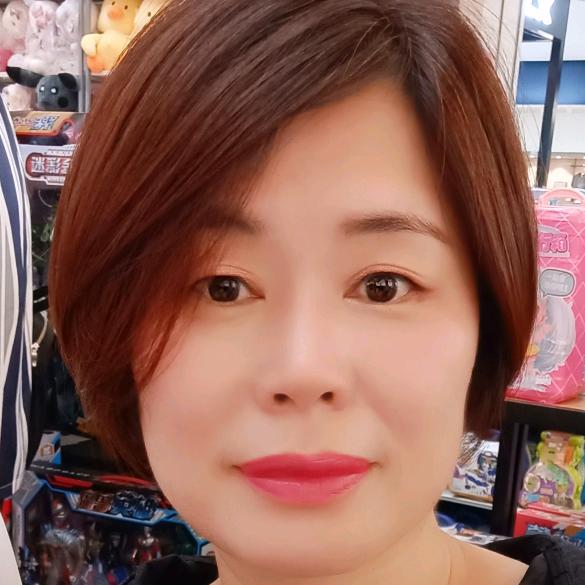 徐玥铭