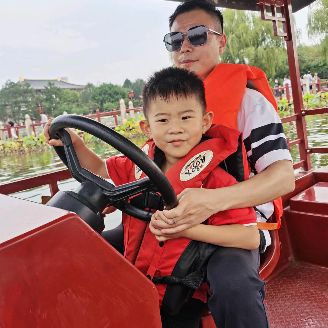 鬲小兵