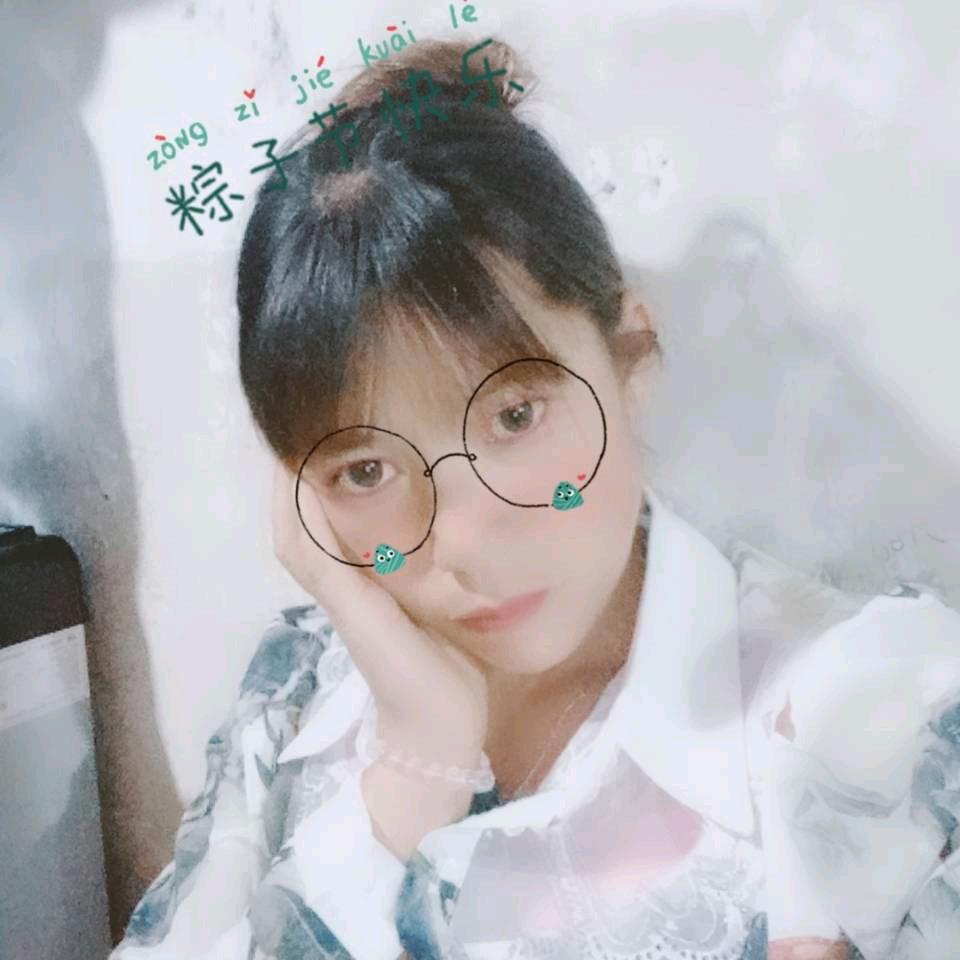 冬天的雪花。杨