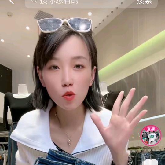 广州红棉服装市场 N+女装(泡泡老板娘)