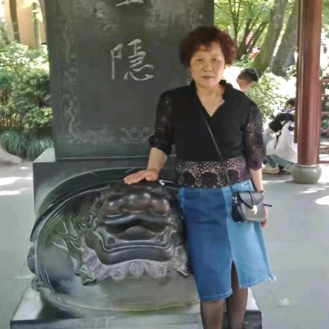 萍水相逢