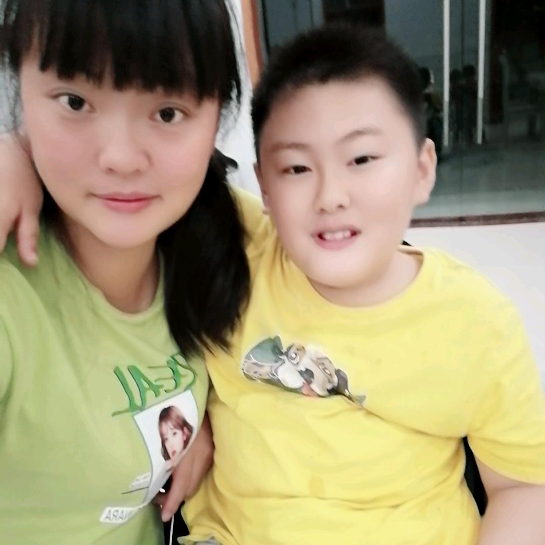 暖男小梓豪