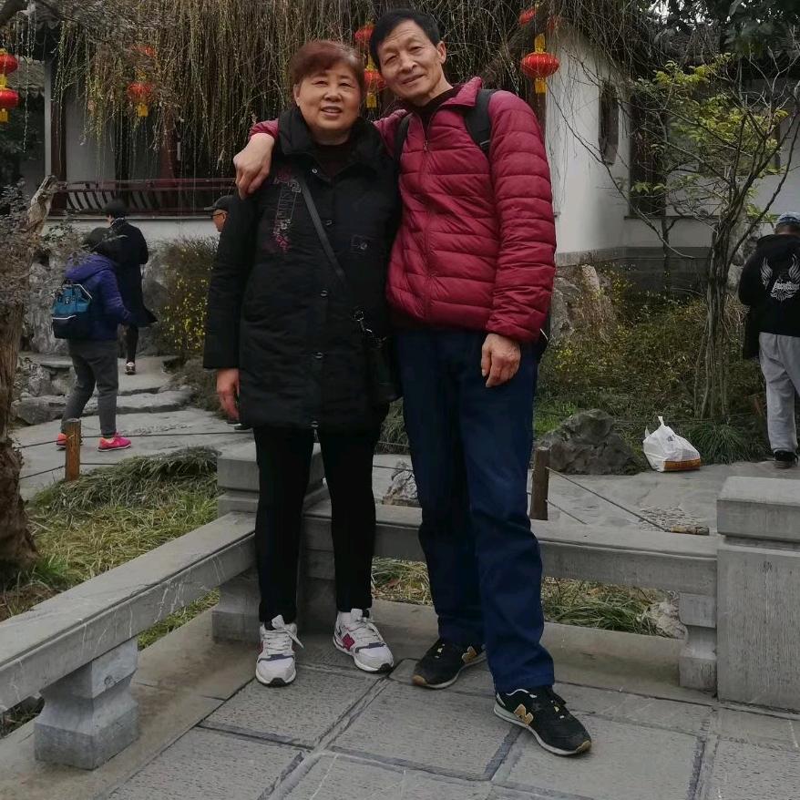 喜笑颜开的李哥