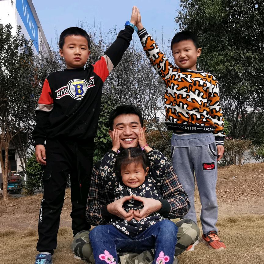 放娃的驱模人