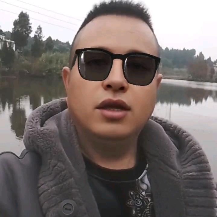奋斗遂宁'市宝哥