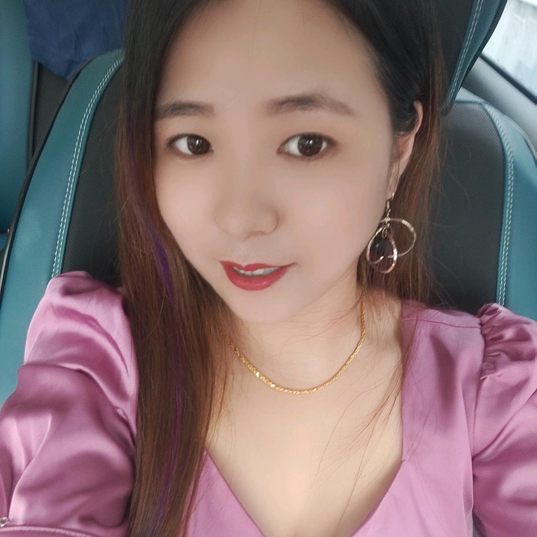 爱笑的丹宝儿